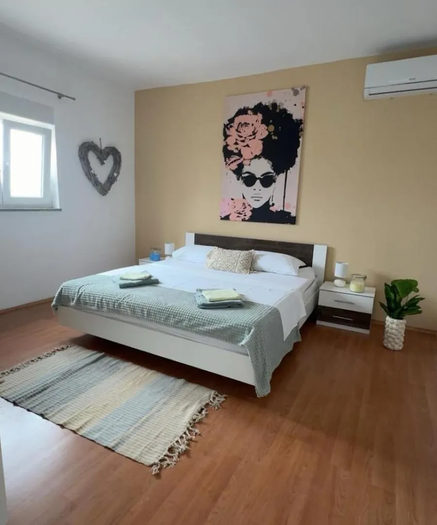 Apartamento Silent And Close To Sea 1St Floor Biograd Na Moru Croacia