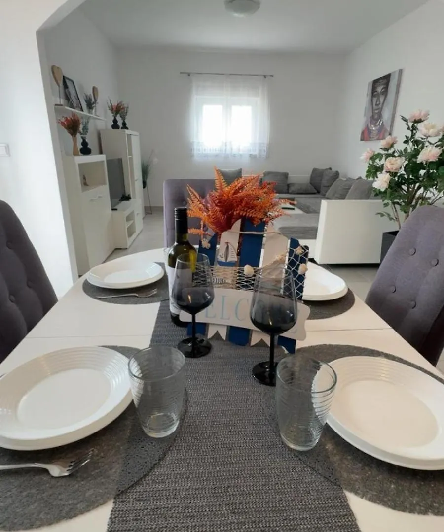 Silent And Close To Sea 1St Floor Biograd Na Moru
