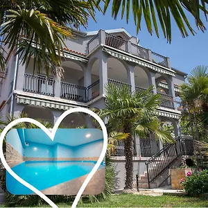 Dina Apartament